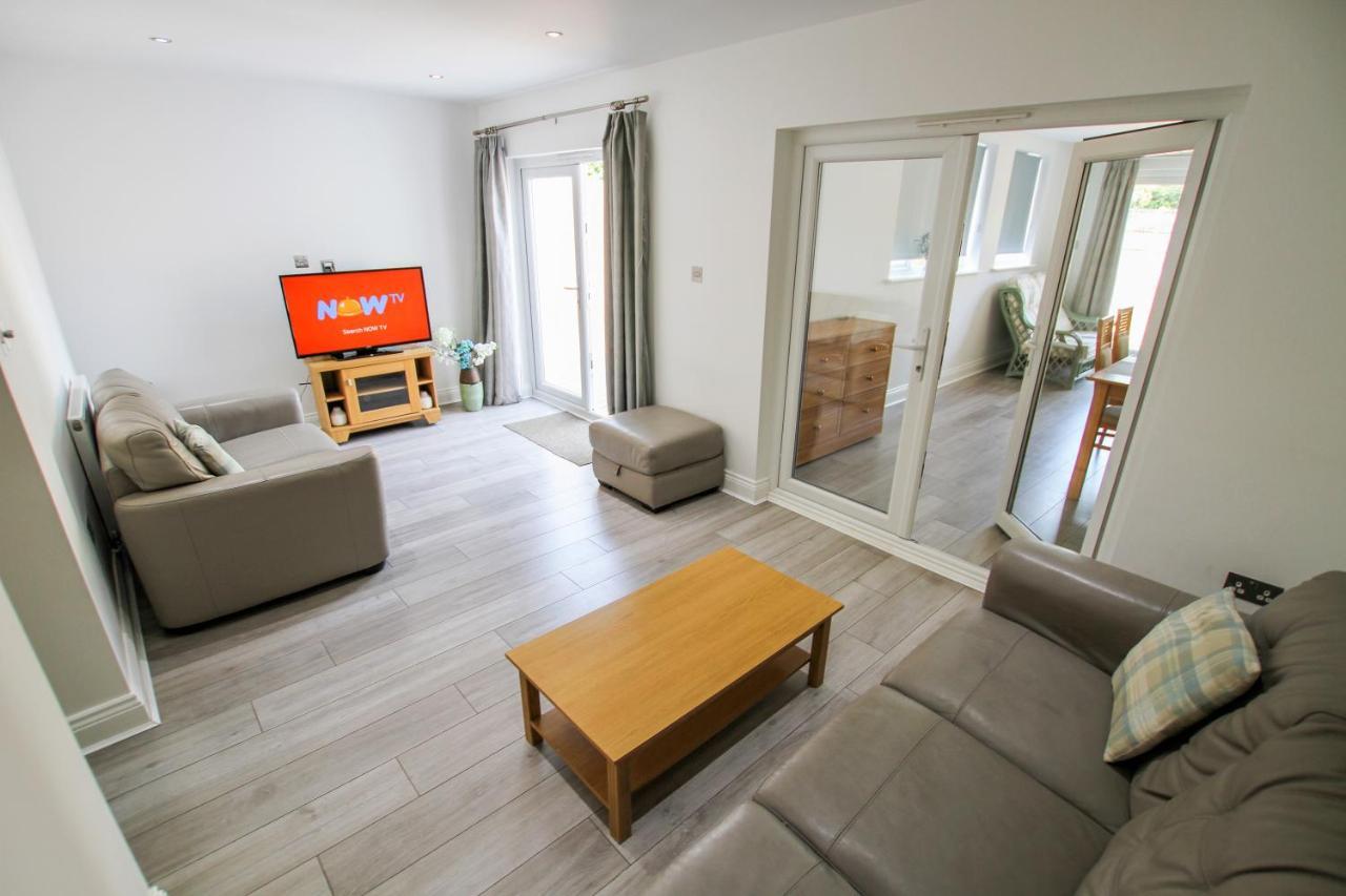 Airport Reach Holiday home *